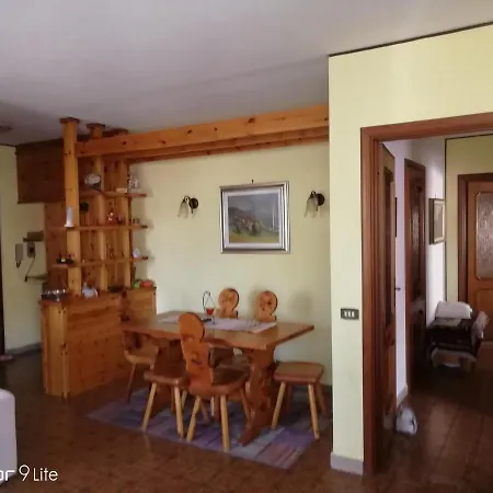 Aosta accomodation Apartamento *